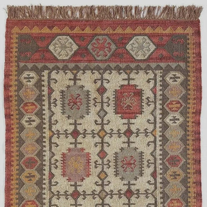 Handmade Wool And Jute Kilim Dhurrie Rug: Traditional Indian Design